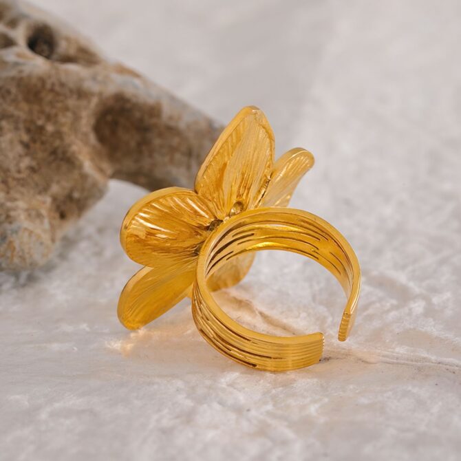 Anillo Ajustable Flor Chapado En Oro 18k 13