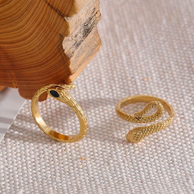 Anillo Ajustable De Serpiente Chapado En Oro De 18k 11