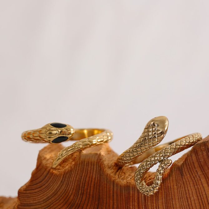 Anillo Ajustable De Serpiente Chapado En Oro De 18k 13