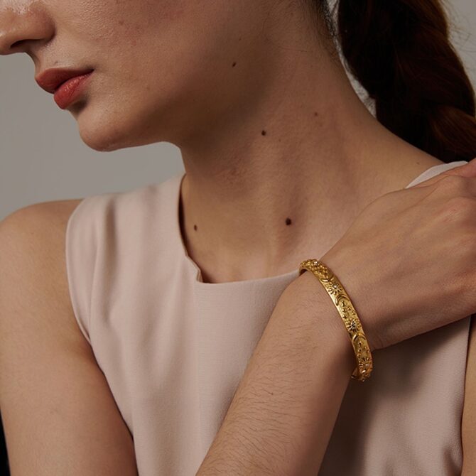 Pulsera Constelación Bañada En Oro De 18k 2