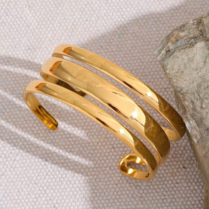 Brazalete triple chapado en oro de 18 quilates 3