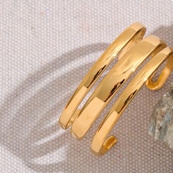 Brazalete triple chapado en oro de 18 quilates 5