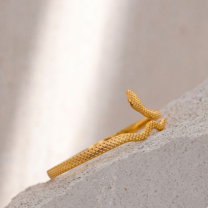 Pulsera De Serpiente Bañada En Oro De 18k 7