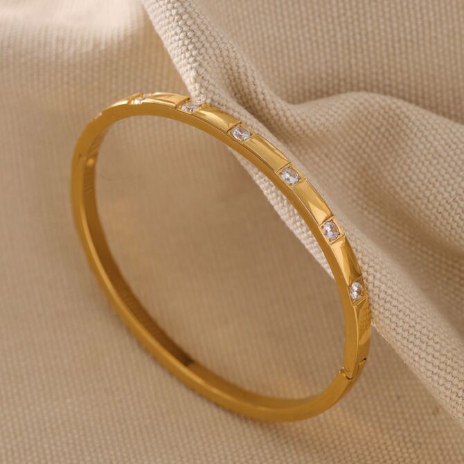 Pulsera De Circonitas Bañada En Oro De 18k 14