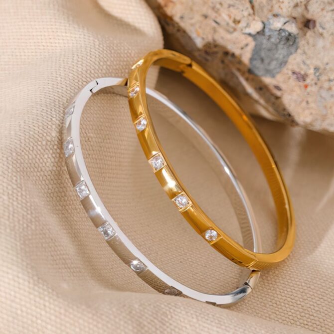 Pulsera De Circonitas Bañada En Oro De 18k 10