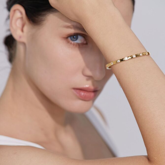 Pulsera De Circonitas Bañada En Oro De 18k 2