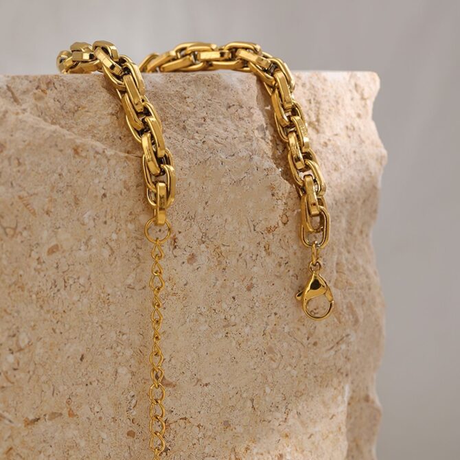 Pulsera De Eslabones Entrelazados Chapada En Oro De 18k 4